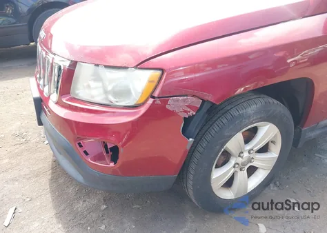 2011 Jeep Compass из США, поврежденный, VIN 1J4NT1FB8BD170401